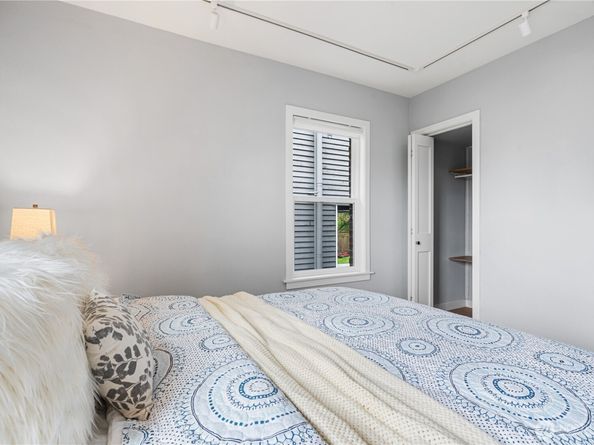 6026 35th Avenue NE, Seattle WA 98115