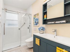 6026 35th Avenue NE, Seattle WA 98115