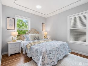 6026 35th Avenue NE, Seattle WA 98115