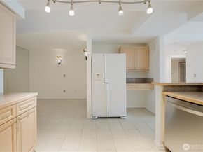 15020 Bothell Way NE 303, Lake Forest Park WA 98155