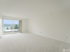 15020 Bothell Way NE 303, Lake Forest Park WA 98155
