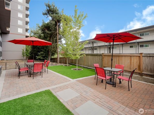 15020 Bothell Way NE 303, Lake Forest Park WA 98155