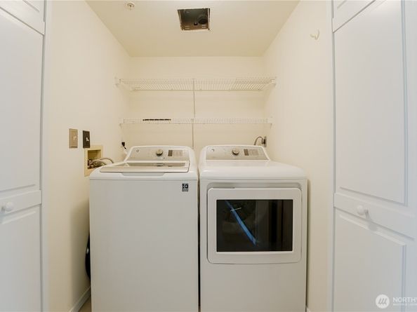 15020 Bothell Way NE 303, Lake Forest Park WA 98155