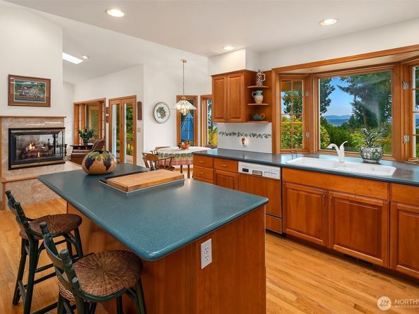 14920 Vermontville Road SW, Vashon WA 98070