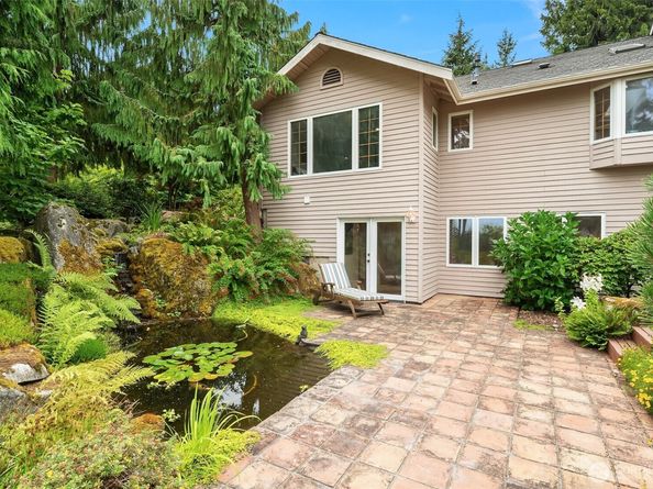 14920 Vermontville Road SW, Vashon WA 98070