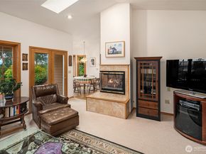 14920 Vermontville Road SW, Vashon WA 98070