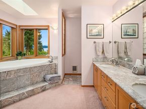 14920 Vermontville Road SW, Vashon WA 98070