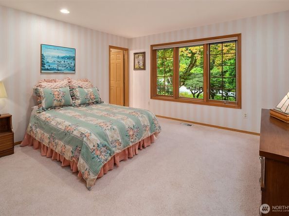 14920 Vermontville Road SW, Vashon WA 98070