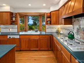 14920 Vermontville Road SW, Vashon WA 98070