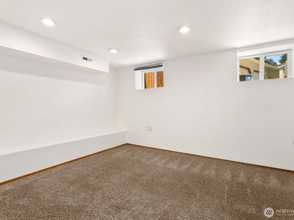 4272 SW 337th Place, Federal Way WA 98023