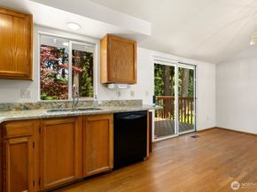 4272 SW 337th Place, Federal Way WA 98023