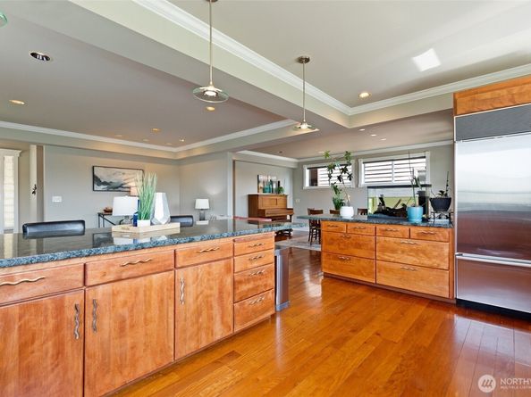 6222 37th Avenue NE, Seattle WA 98115