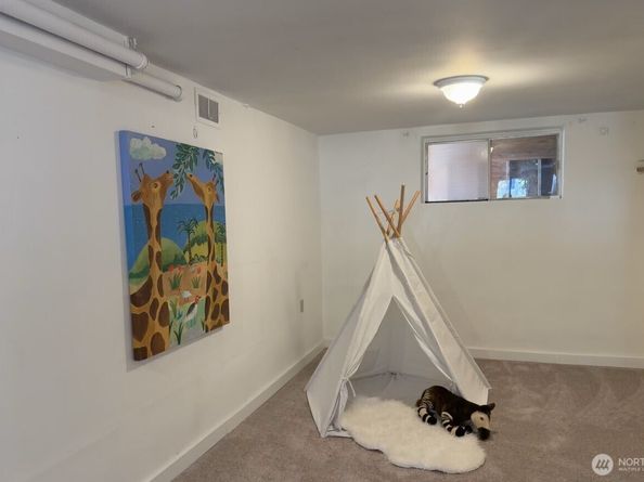 4329 NE 56th Street, Seattle WA 98105