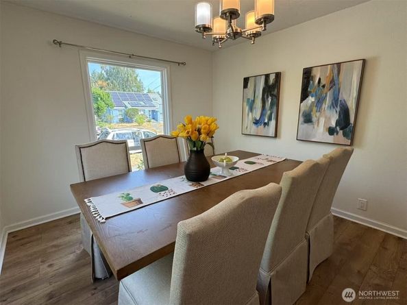 4329 NE 56th Street, Seattle WA 98105