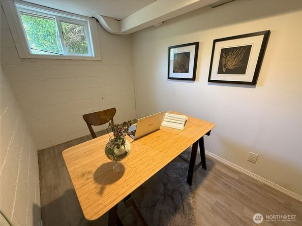 4329 NE 56th Street, Seattle WA 98105