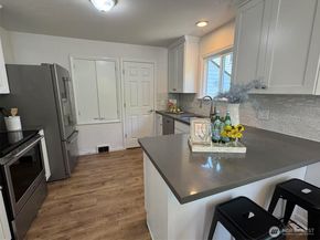 4329 NE 56th Street, Seattle WA 98105