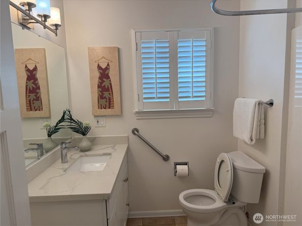 4329 NE 56th Street, Seattle WA 98105