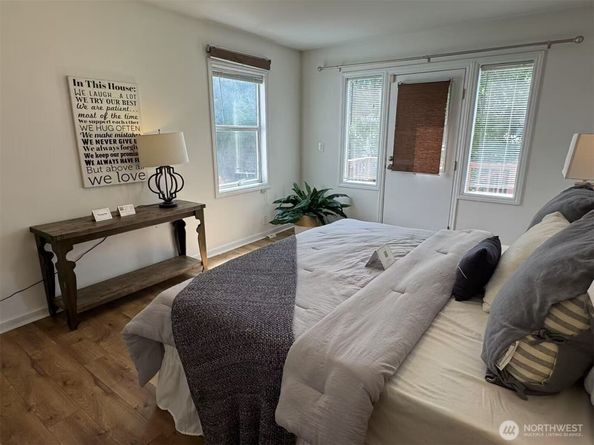 4329 NE 56th Street, Seattle WA 98105
