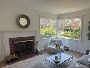 4329 NE 56th Street, Seattle WA 98105