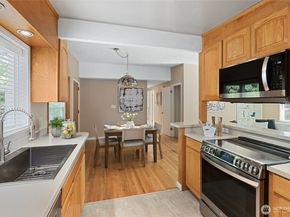 16205 SE 7th Street, Bellevue WA 98008