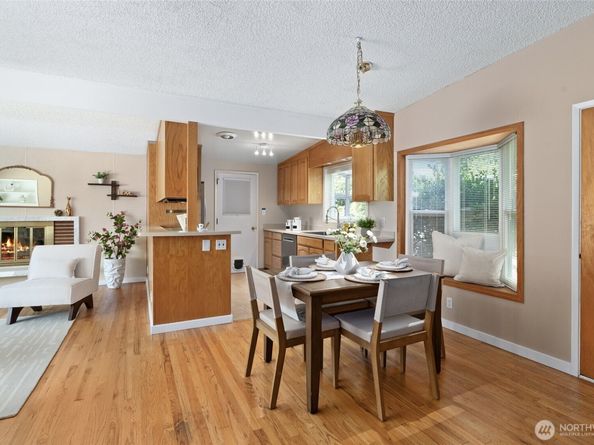 16205 SE 7th Street, Bellevue WA 98008