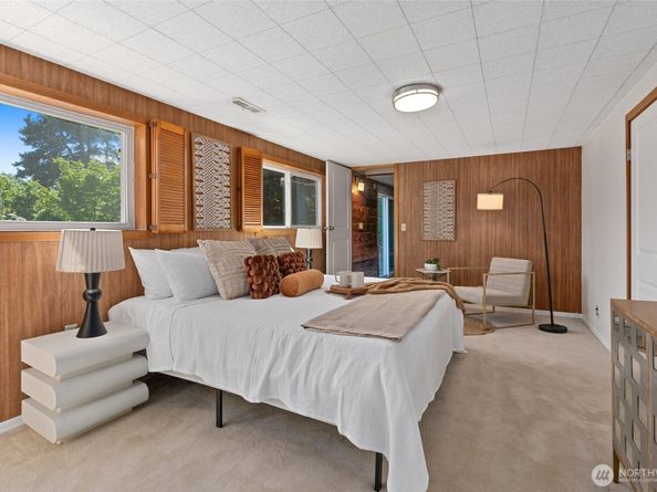 16205 SE 7th Street, Bellevue WA 98008
