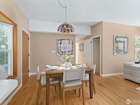 16205 SE 7th Street, Bellevue WA 98008