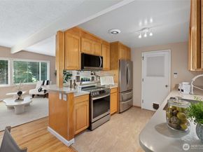 16205 SE 7th Street, Bellevue WA 98008