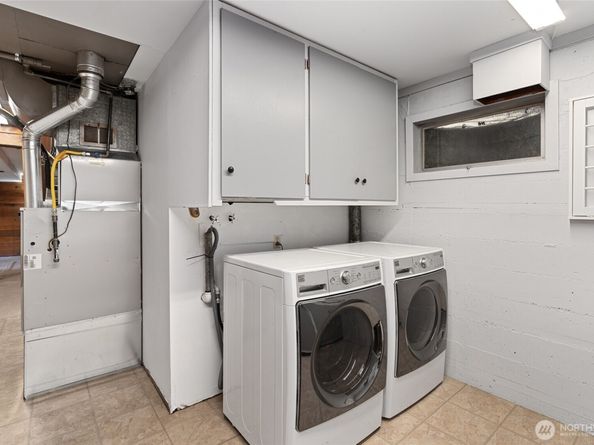 16205 SE 7th Street, Bellevue WA 98008