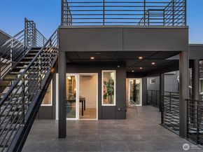 421 and 421B 14th Avenue W, Kirkland WA 98033