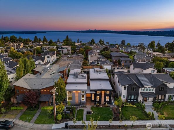 421 and 421B 14th Avenue W, Kirkland WA 98033
