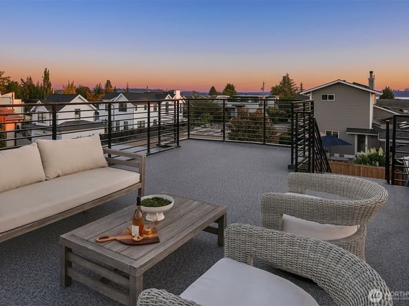 421 and 421B 14th Avenue W, Kirkland WA 98033