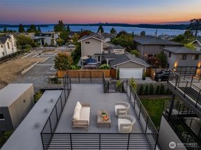 421 and 421B 14th Avenue W, Kirkland WA 98033