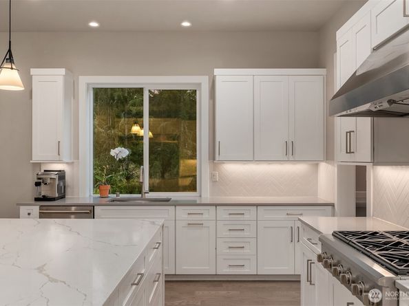 7609 NE 155th Street, Kenmore WA 98028