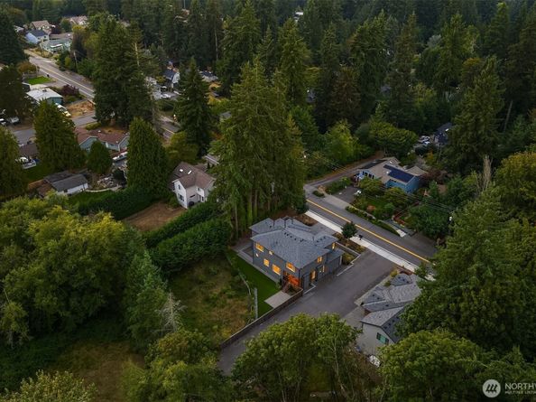 7609 NE 155th Street, Kenmore WA 98028