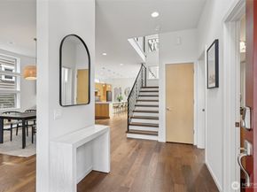 5956 38th Avenue SW, Seattle WA 98126