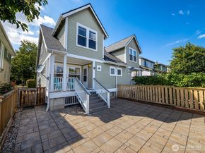 6736 29th Avenue S, Seattle WA 98108