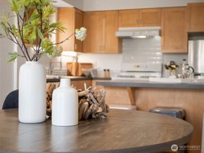 6736 29th Avenue S, Seattle WA 98108
