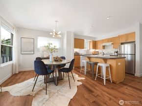 6736 29th Avenue S, Seattle WA 98108