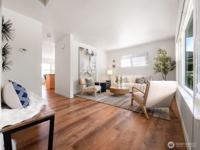 6736 29th Avenue S, Seattle WA 98108