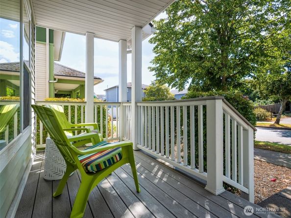 6736 29th Avenue S, Seattle WA 98108