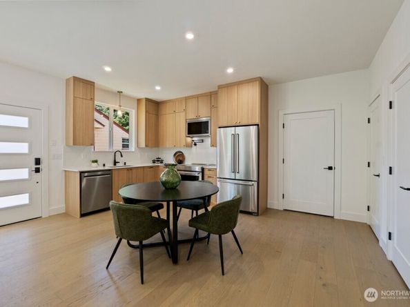 12046 5th Avenue NE, Seattle WA 98125