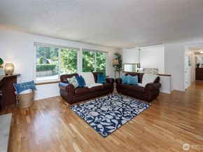 12822 NE 68th Street, Kirkland WA 98033