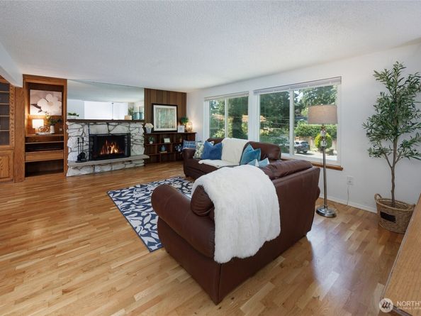 12822 NE 68th Street, Kirkland WA 98033