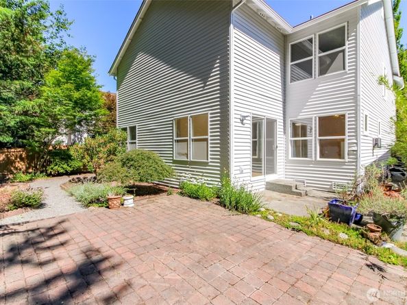 34524 SE Linden Loop, Snoqualmie WA 98065