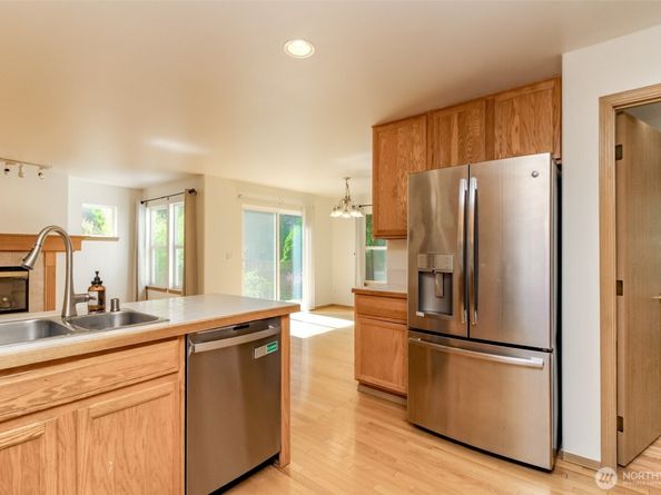 34524 SE Linden Loop, Snoqualmie WA 98065