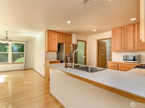 34524 SE Linden Loop, Snoqualmie WA 98065