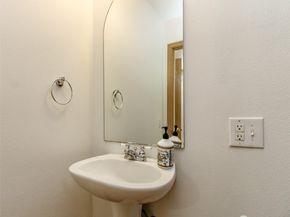 34524 SE Linden Loop, Snoqualmie WA 98065