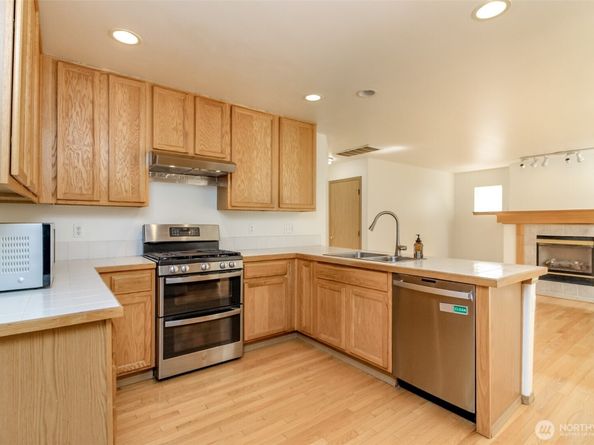 34524 SE Linden Loop, Snoqualmie WA 98065