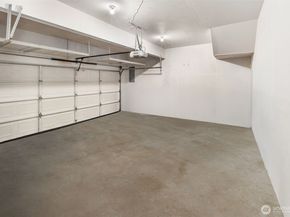 8233 NE 163rd Place, Kenmore WA 98028